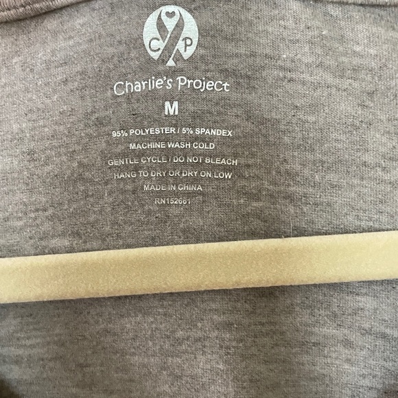 EUC size medium gray short sleeve long top - Picture 2 of 2